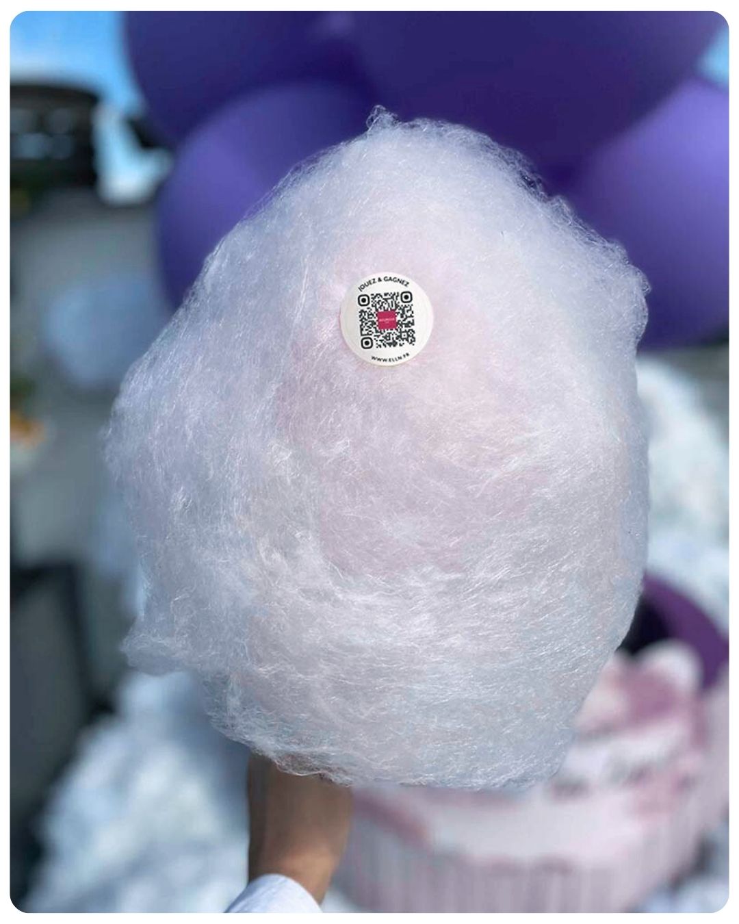 Barbe à papa avec un QR code comestible
