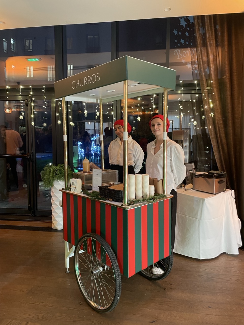 Stand de churros installé pour un événement de fin d'année